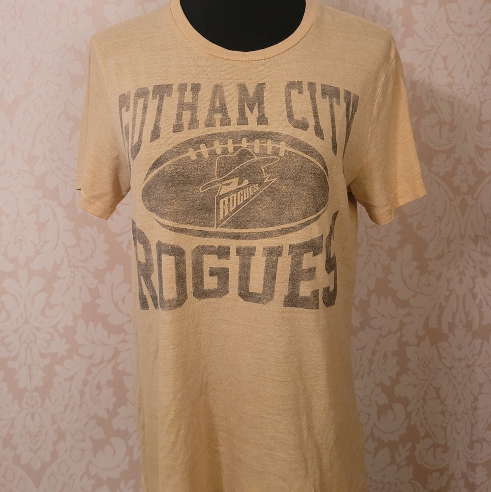 Very Rare Gotham City Rogues Under Armour Tee!(Sm) Gem